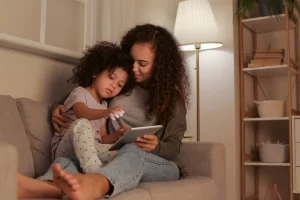 Dallas Child Custody Attorney mother daughter SPDL9FZZV7 300x200